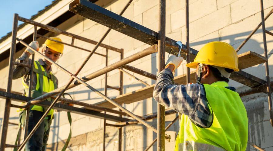Expert Emergency Roof Repairs services in Laurel, MS